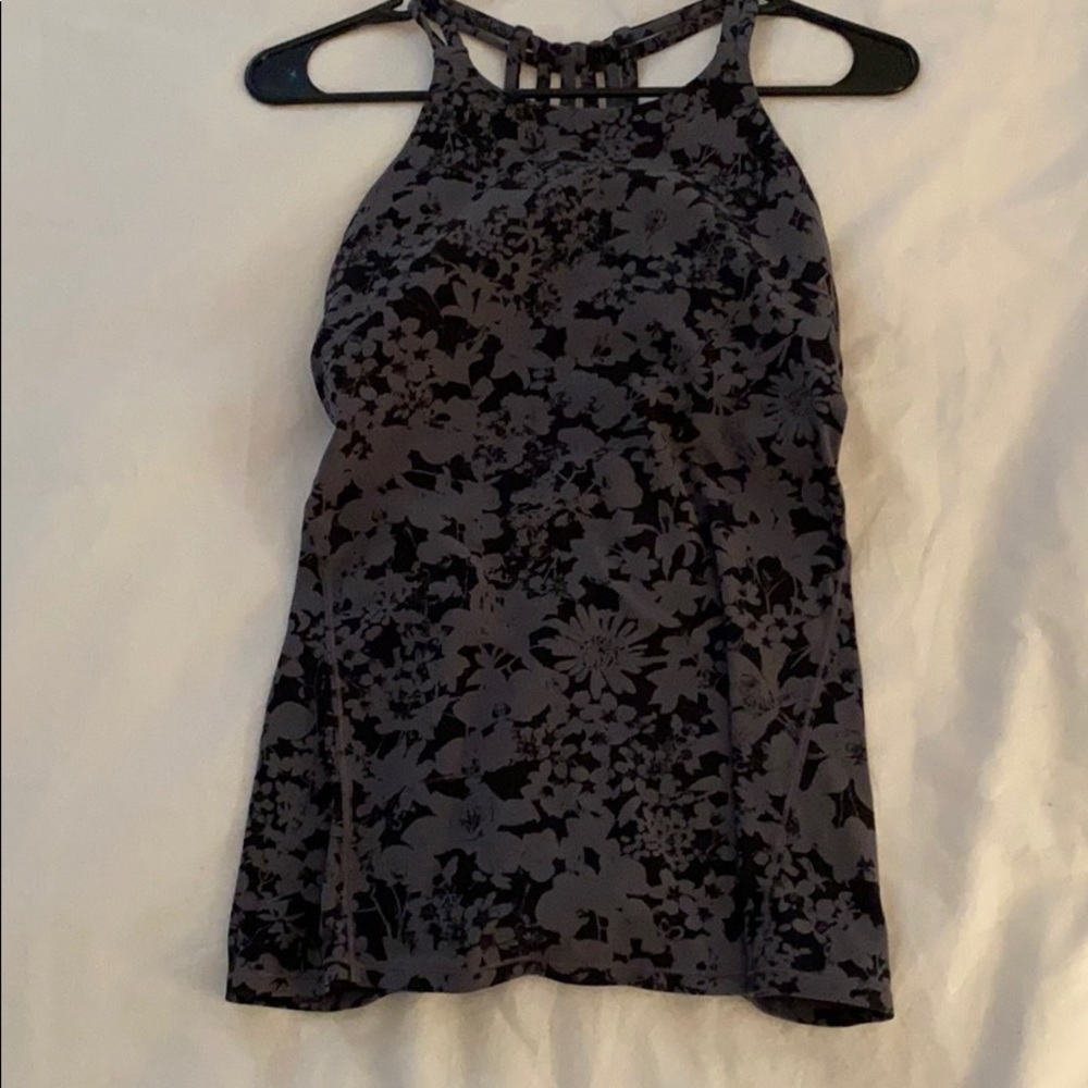 Lululemon tank with built in bra!